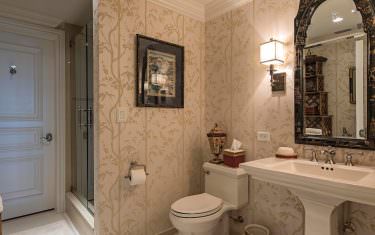 100-Glenview-Place-910-Naples-print-014-guest-bath-2804x4200-300dpi