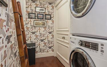 100-Glenview-Place-910-Naples-print-017-laundry-2804x4200-300dpi