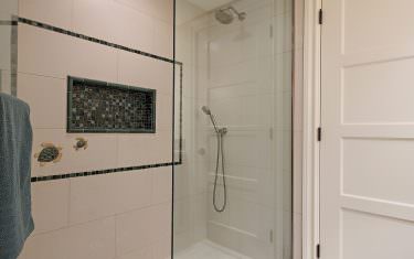 1301-7th-Street-S-Naples-FL-print-011-GuestBathShower-2734x4096-300dpi