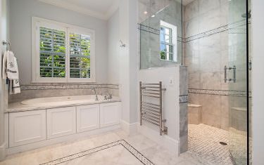 316-3rd-Ave-N-Naples-FL-34102-large-009-MasterTubShower-1500x1000-72dpi