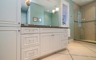 316-3rd-Ave-N-Naples-FL-34102-large-010-GuestBath-1500x1000-72dpi