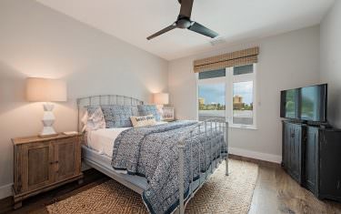 414-Palm-Court-Naples-FL-34108-large-010-17-GuestBed-1499x1000-72dpi