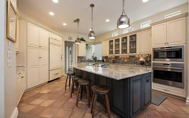 7993-Via-Vecchia-Naples-FL-print-001-Kitchen-4096x2734-300dpi