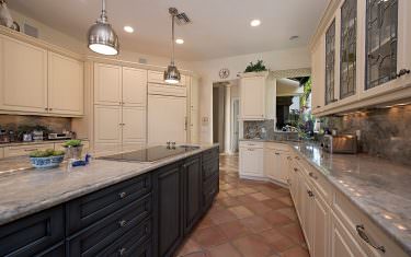 7993-Via-Vecchia-Naples-FL-print-006-Kitchen6-4096x2734-300dpi