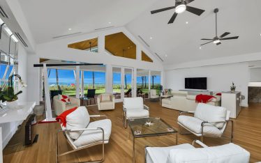 Lykos residential remodel - Family room with ocean view