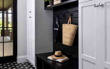 990-Scott-Dr-Mudroom 1