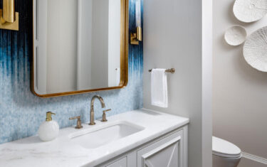 990-Scott-Dr-Powder Bath 1