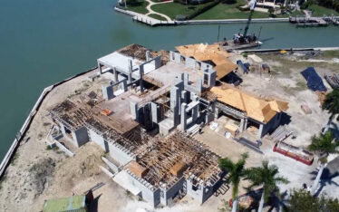 luxury home builder lykos